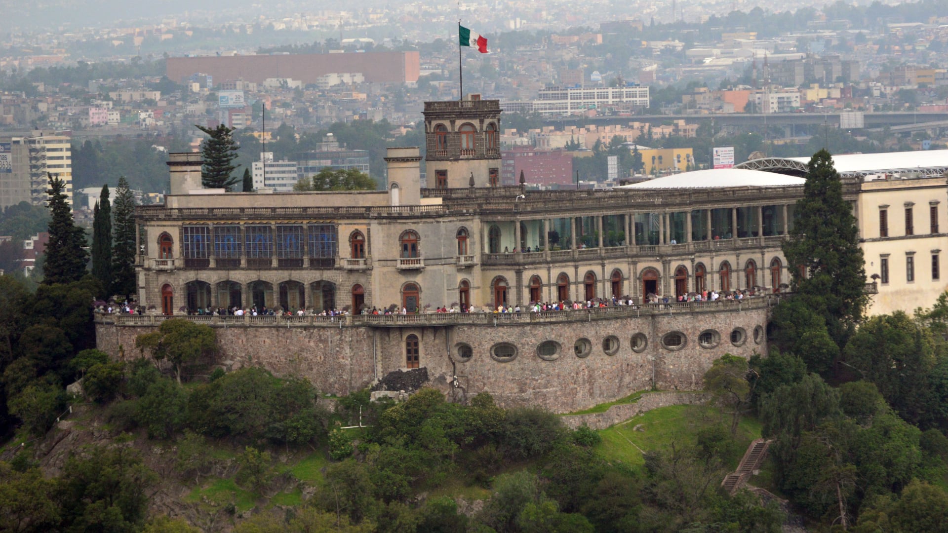 FGR abre indagatoria sobre cena de la FIFA en Castillo de Chapultepec: INAH reserva pago