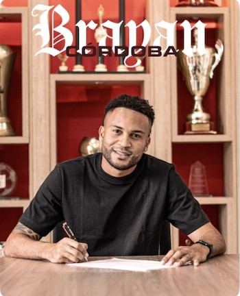 El defensor Brayan Córdoba, de 26 años, se convirtió en nuevo jugador del América de Cali - crédito @Robayo1019/X