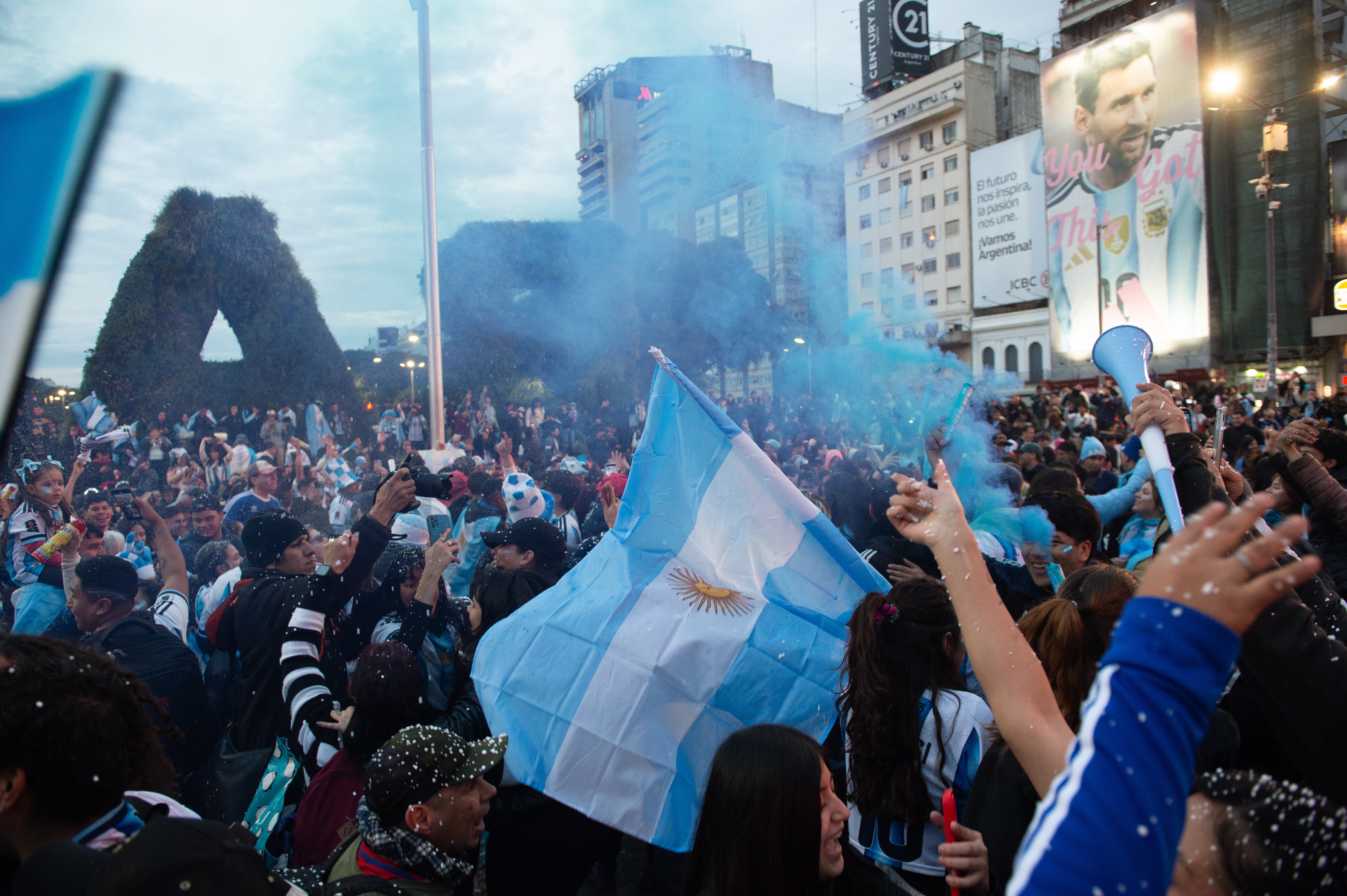Las mejores fotos de los festejos tras la victoria de la selección argentina ante Inglaterra y el pase a la final del Mundial