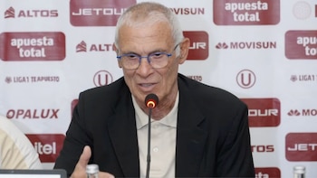 Héctor Cúper traza su línea de trabajo en Universitario, consciente de las exigencias del club: ”La mentalidad es ganar todo”