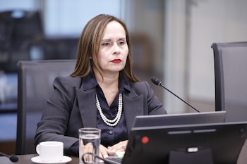 La selección de la funcionaria