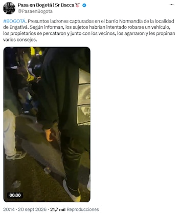 Vecinos retuvieron y golpearon a dos señalados de intentar robar un vehículo en Engativá - crédito @PasaenBogota/X