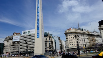 Monumentos históricos de Buenos Aires se iluminarán este miércoles por el aniversario de una reconocida ONG