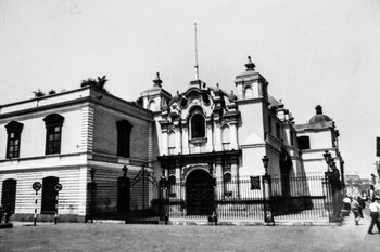 Aquí descansan los restos del