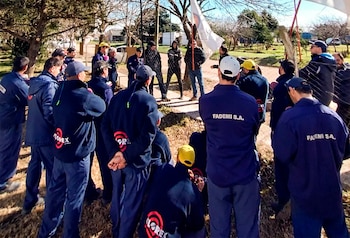 El conflicto salarial en FADEMI derivó en protestas violentas, bloqueos y amenazas contra sus dueños