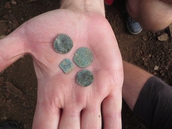 Aparece una moneda belga del siglo XIV en la isla Garraitz de Lekeitio, Vizcaya (Europa Press)