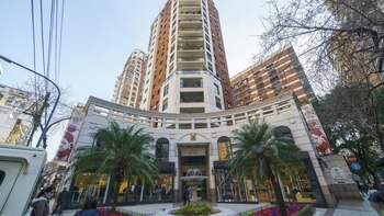 El complejo de dos torres