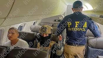 Video: la llegada de “Pequeño J” al país para ser indagado por el triple crimen y las pruebas en su contra