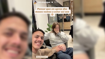 Mica Lapegue y su pareja a dos meses de ser padres, subiero esta historia hace unas horas a su cuenta de Instagram