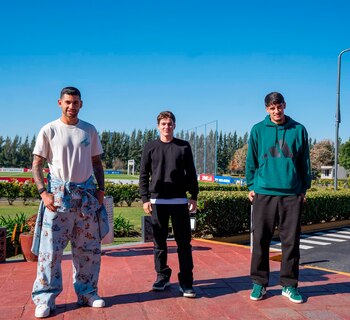 Cuti Romero, Julián Álvarez y