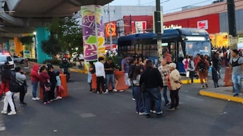 EN VIVO | Manifestantes cierran circulación en Av. Tláhuac a la altura de Calzada de Taxqueña, estas son las alternativas viales