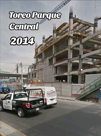 En el espacio se colocaban puestos ambulantes