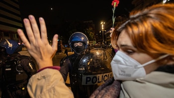 La oposición portuguesa critica el uso "desproporcionado" de la fuerza en el desalojo de las acampadas