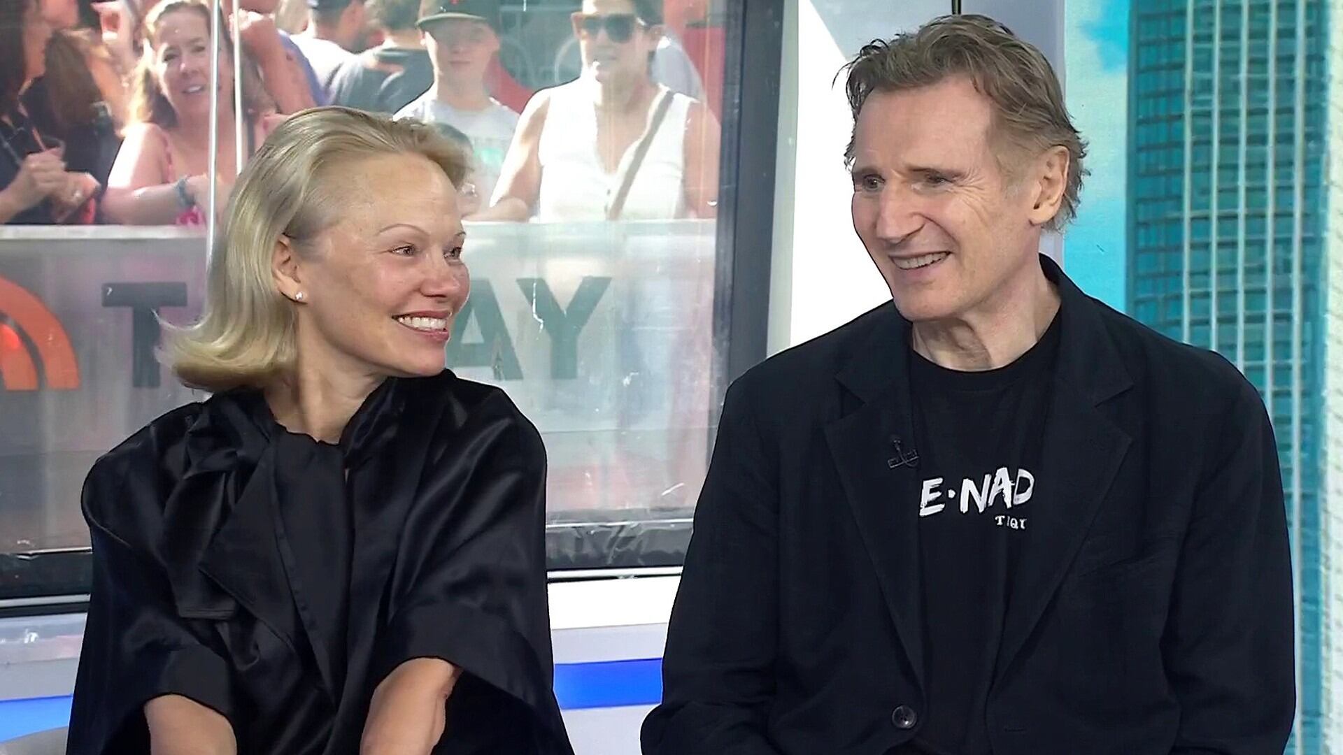 En declaraciones a Today, Neeson destacó la química natural que surgió entre ellos desde el primer día de rodaje (Captura: Today Show)