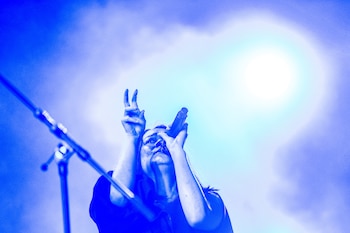 Mitski actuará acompañada de banda