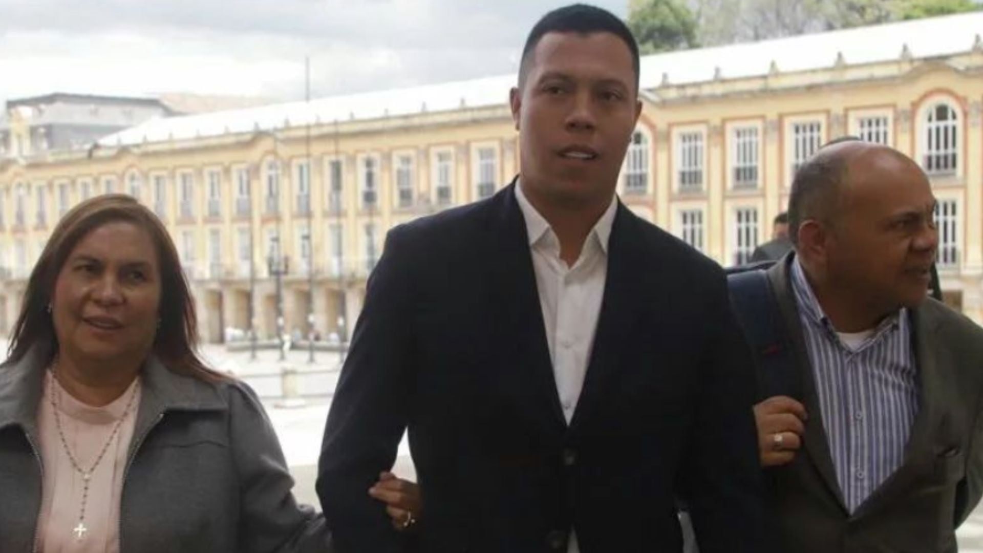 Familiares de Andrés Colmenares rechazaron que el caso siga sin ser esclarecido - crédito @jcolmenarese/Instagram