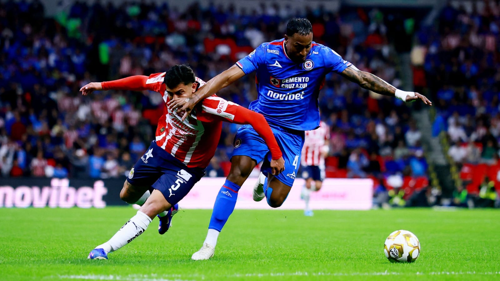 Chivas vs Cruz Azul EN VIVO: el rebaño sagrado y el conjunto celeste empatan 1-1 al arranque del segundo tiempo