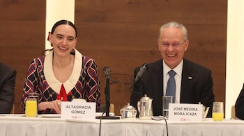 José Medina Mora, dirigente del CCE, reconoció a Claudia Sheinbaum por destrabar inversiones.
Crédito: X / @cceoficialmx