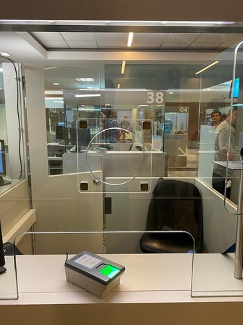 Las cabinas de Migraciones, ahora