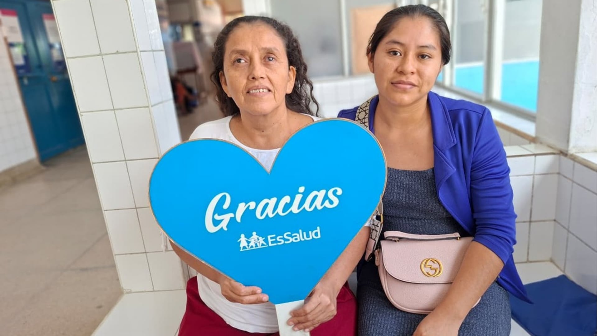 EsSalud Iquitos extirpa tumor de hasta 50 centímetros a paciente que sufrió dolores durante 14 años. (Foto: Agencia Andina)