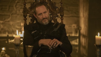 Bertie Carvel como Baelor Targaryen,