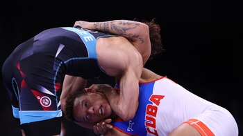 Campeón olímpico cubano de lucha