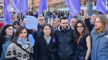 Podemos apela al "cambio" en