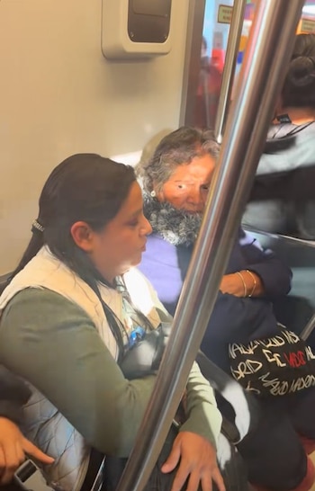 Un video muestra cómo tres