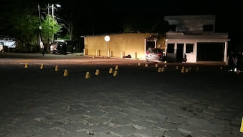 Vecinos del municipio de Huité exigieron justicia durante el velatorio de las víctimas del enfrentamiento armado en Zacapa.