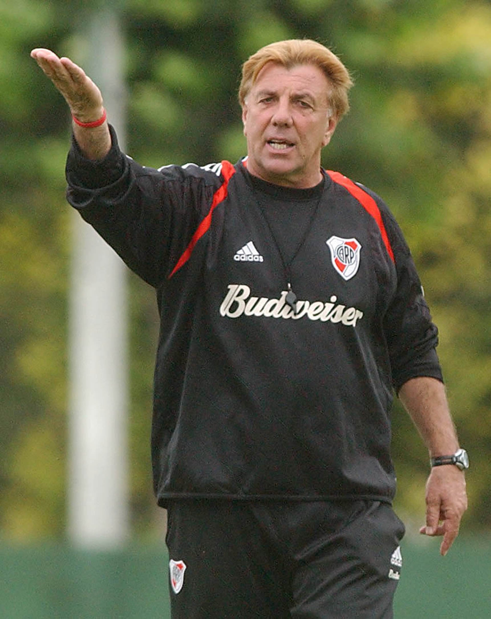 Mostaza Merlo era el único entrenador debutante en River que ganó sus primeros cuatros partidos (Télam)