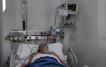 Los enfermos por coronavirus transitan