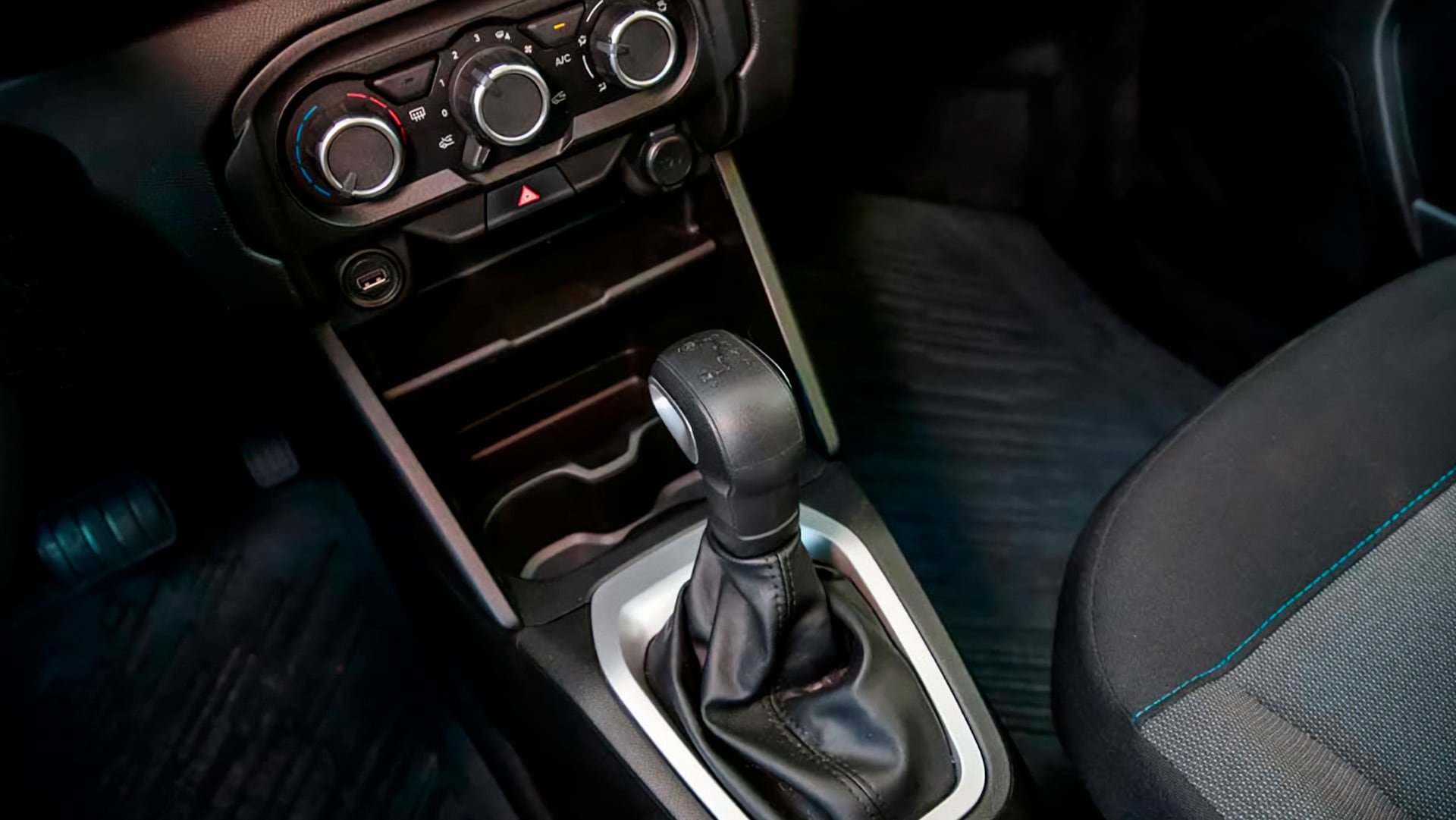 La versión del Citroën C3 que tiene el precio bonificado está equipada con caja de cambios automática tipo CVT.