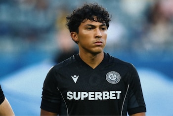 El PAOK extendió el contrato de Jonathan Gómez hasta el 30 de junio de 2028 y conservrá sus derechos al terminar la cesión. (X/ @PAOK_FC)