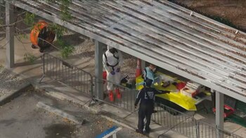 Equipos hazmat intervienen en centro