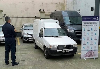 La camioneta estaba en el interior de una cochera habilitada