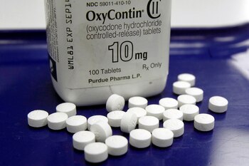 ARCHIVO - Pastillas de OxyContin