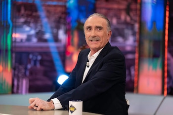 Durante la entrevista, reveló que ha sufrido treinta fracturas a lo largo de su vida