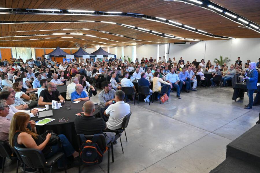 San Luis avanzó en la consolidación de una agenda productiva con fuerte impronta logística a partir de la realización de una mesa sectorial que reunió a actores del sector privado y a distintas áreas del Estado provincial (Fuente: Gobierno de San Luis)