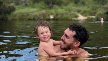 Ramiro Arias junto con Donatello