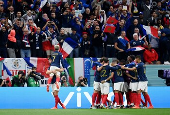 Los jugadores de Francia festejan