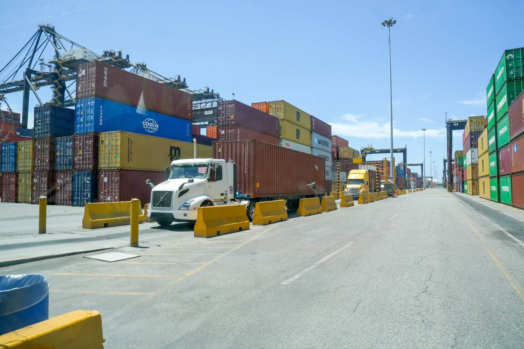 Los contenedores importados bajo régimen de consumo aumentaron 1,5% entre enero y junio de 2026, según la autoridad aduanera. (Cortesía: Dirección general de Aduanas)