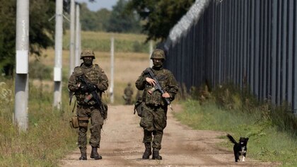 Polonia anunció que reforzará la frontera con Bielorrusia tras el ataque de un migrante a un soldado polaco