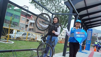 El paradero Leoncio Prado suma un cicloparqueadero y obras de recuperación del espacio público y de las áreas verdes del entorno - Créditos: ATU.