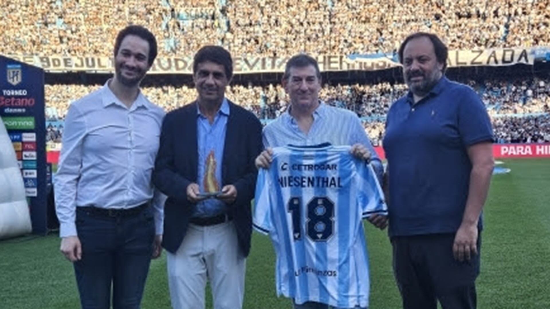 Racing recibió el Premio Simon Wiesenthal 2025