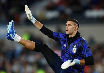 Dibu dice que espera con