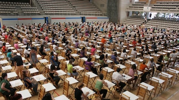 Nueva oferta de empleo público en Andalucía: más de 400 plazas, sueldos de hasta 46.000 euros y sin título de idiomas
