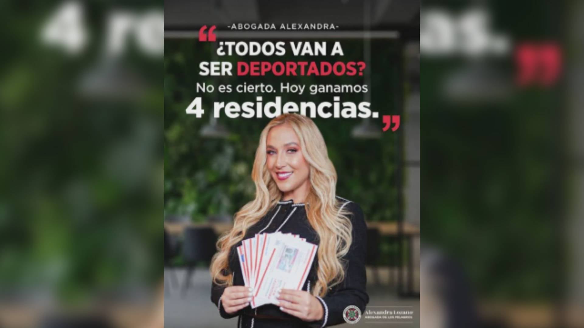 La abogada Alexandra Lozano exhibe documentos para comunicar la obtención de cuatro residencias, desmintiendo la idea de deportaciones masivas (Alexandra Lozano Immigration Law )