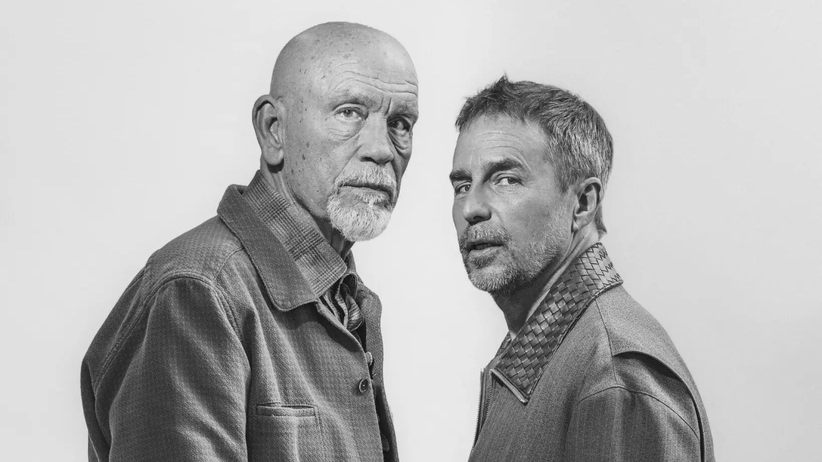 John Malkovich y Sam Rockwell hablan sin rodeos (Foto: Trent Davis Bailey / The New York Times)
