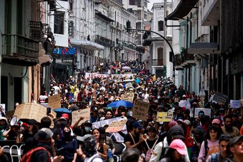 El 31 de octubre hubo protestas contra el gobierno de Daniel Noboa. Los manifestantes mostraron su molestia por los apagones, la falta de empleo y otros. (REUTERS/Karen Toro)