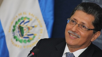 Demandaron por enriquecimiento ilícito a un exvicecanciller y le reclaman USD 283,733.89 en El Salvador